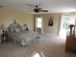 vacant home staging